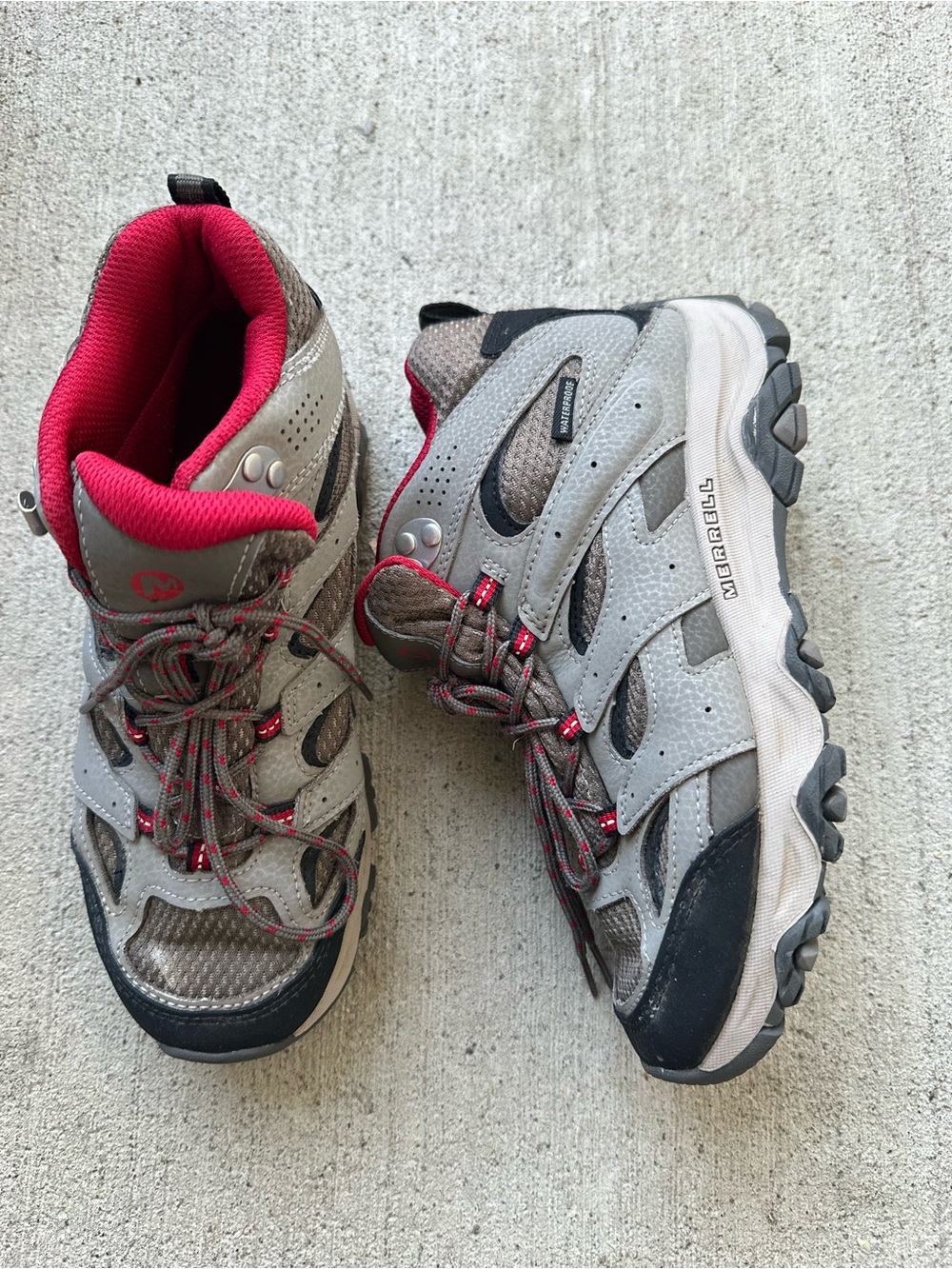 Merrell Kid's Moab 3 Low Waterproof size 4.5